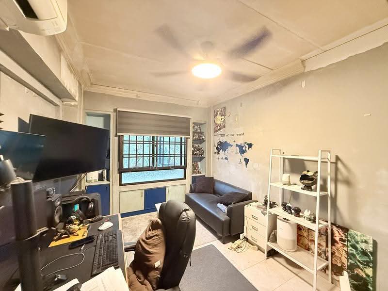 663C Jurong West Street 65, 663C Jurong West Street 65, Boon Lay / Jurong / Tuas, 3 Bedrooms, 1,184 sqft, HDB Flat For Sale, by James Yeo, 500270308 - Living Room - PropertyGuru.com.sg