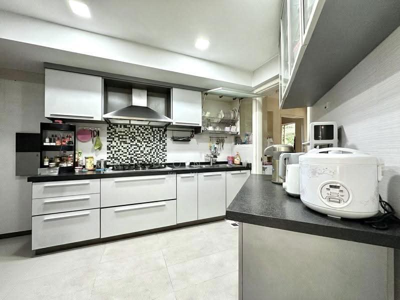 Melville Park, 24 Simei Street 1, Pasir Ris / Tampines, 3 Bedrooms, 1,313 sqft, Apartment For Sale, by Brandon Zheng 郑祺宝, 500270309 - Kitchen - PropertyGuru.com.sg