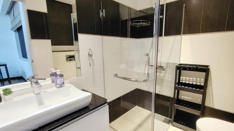 Botanic Gardens Mansion, 18 Taman Serasi, Tanglin / Holland / Bukit Timah, Room Rental, 100 sqft, Apartment For Rent, by Erica Yap, 500270312 - Bathroom - PropertyGuru.com.sg