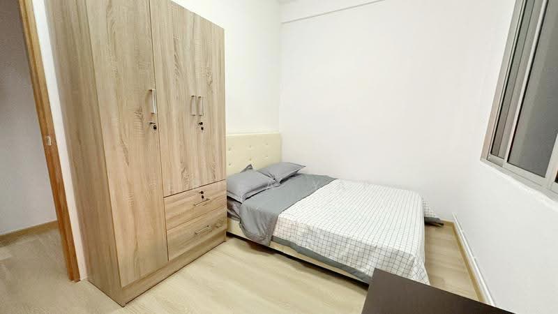 Botanic Gardens Mansion, 18 Taman Serasi, Tanglin / Holland / Bukit Timah, Room Rental, 80 sqft, Apartment For Rent, by Erica Yap, 500270318 - Bedroom - PropertyGuru.com.sg
