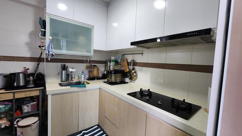 268B Punggol Field, 268B Punggol Field, Hougang / Punggol / Sengkang, 3 Bedrooms, 1,033 sqft, HDB Flat For Sale, by Grace Tan, 500270326 - Kitchen - PropertyGuru.com.sg
