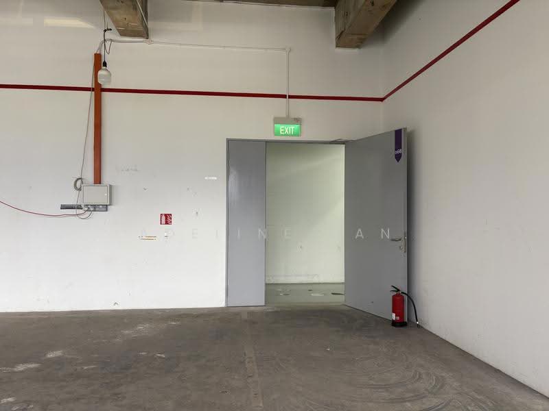 38 Ang Mo Kio Industrial Park 2, 38 Ang Mo Kio Industrial Park 2, Ang Mo Kio / Bishan / Thomson, 1,051 sqft, Light Industrial (B1) For Rent, by Adeline Gan, 500270331 - Interior - CommercialGuru.com.sg