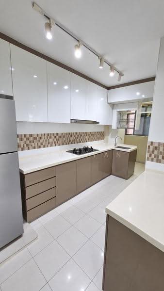 661C Edgedale Plains, 661C Edgedale Plains, Hougang / Punggol / Sengkang, 3 Bedrooms, 990 sqft, HDB Flat For Sale, by Nick Tan, 500270332 - Kitchen - PropertyGuru.com.sg