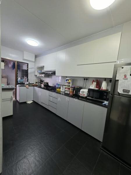 117B Rivervale Drive, 117B Rivervale Drive, Hougang / Punggol / Sengkang, 4 Bedrooms, 1,389 sqft, HDB Flat For Sale, by Richard Tang, 500270360 - Kitchen - PropertyGuru.com.sg