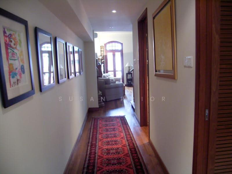 Fab Conserved D2 6+2 / Carpark, Spottiswoode Park Road, Blair Road, Chinatown / Tanjong Pagar, 6 Bedrooms, 5,850 sqft, Conservation House For Sale, by Susan Prior, 500270361 - Corridor - PropertyGuru.com.sg