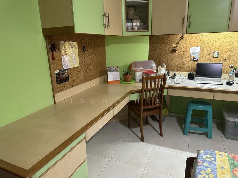 140 Bedok Reservoir Road, 140 Bedok Reservoir Road, Bedok / Upper East Coast, Room Rental, 120 sqft, HDB Flat For Rent, by John Chen, 500270365 - Study - PropertyGuru.com.sg