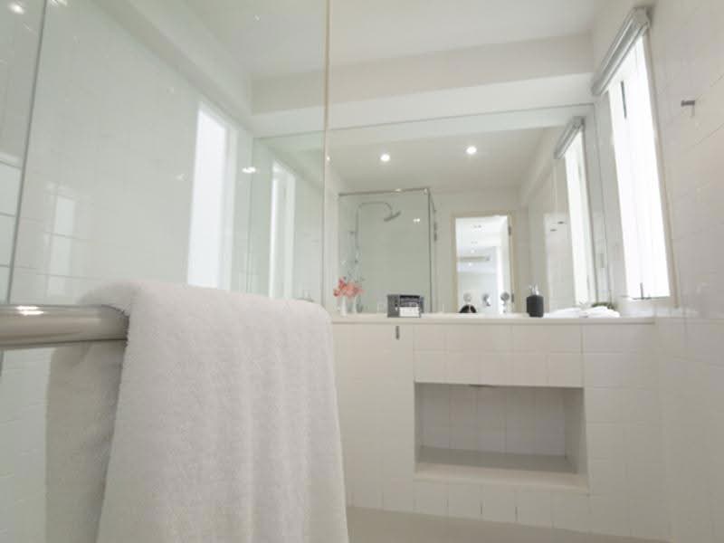 Cairnhill 5+1 Bed Plus Carpark!, Cairnhill Road Conservation House, Orchard / River Valley, 5 Bedrooms, 4,059 sqft, Conservation House For Rent, by Susan Prior, 500270372 - Bathroom - PropertyGuru.com.sg