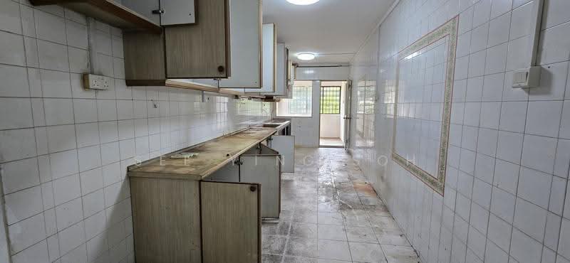 872 Woodlands St 81, st 81, 3 Bedrooms, 1,237 sqft, HDB Flat For Sale, by See Ying Soh, 500270381 - Kitchen - PropertyGuru.com.sg