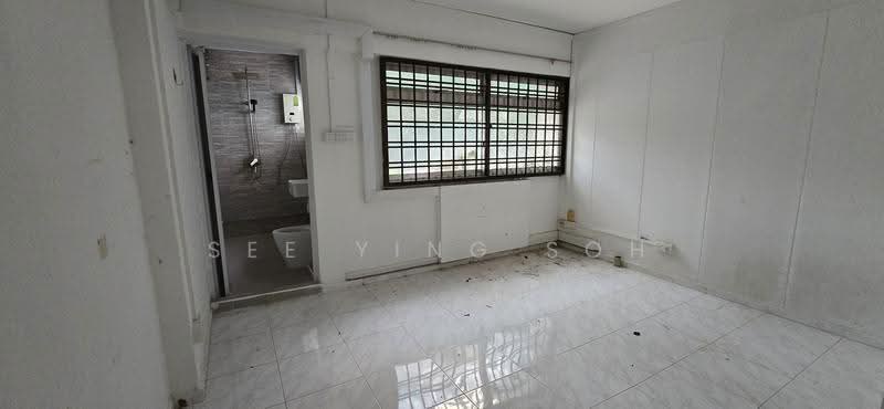 872 Woodlands St 81, st 81, 3 Bedrooms, 1,237 sqft, HDB Flat For Sale, by See Ying Soh, 500270381 - Bathroom - PropertyGuru.com.sg