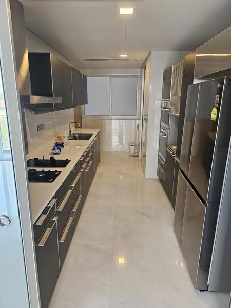 St. Regis Residences Singapore, 33 Tanglin Road, Tanglin / Holland / Bukit Timah, 4 Bedrooms, 2,123 sqft, Apartment For Sale, by Kim Lim, 500270396 - Kitchen - PropertyGuru.com.sg