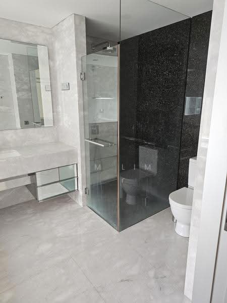 St. Regis Residences Singapore, 33 Tanglin Road, Tanglin / Holland / Bukit Timah, 4 Bedrooms, 2,123 sqft, Apartment For Sale, by Kim Lim, 500270396 - Bathroom - PropertyGuru.com.sg