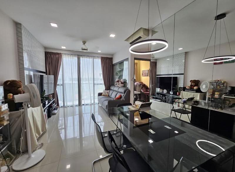 The Canopy, 73 Yishun Avenue 11, Sembawang / Yishun, 2 Bedrooms, 1,023 sqft, Condominium For Sale, by Eric Tay CK, 500270410 - Living Room - PropertyGuru.com.sg