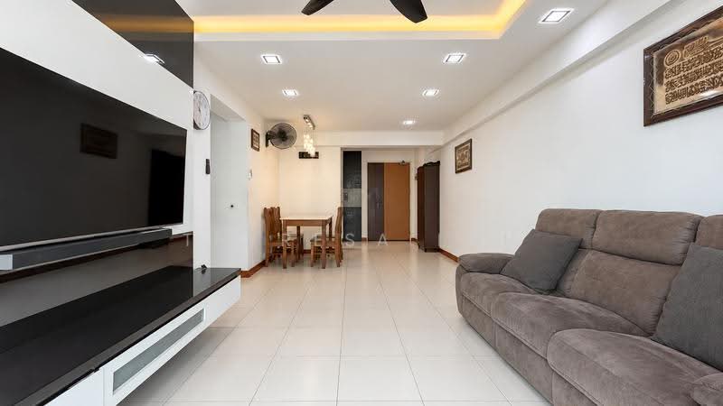 273D Punggol Place, 273D Punggol Place, Hougang / Punggol / Sengkang, 3 Bedrooms, 1,001 sqft, HDB Flat For Sale, by Theresa Loh, 500270413 - Living Room - PropertyGuru.com.sg