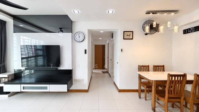 273D Punggol Place, 273D Punggol Place, Hougang / Punggol / Sengkang, 3 Bedrooms, 1,001 sqft, HDB Flat For Sale, by Theresa Loh, 500270413 - Living Room - PropertyGuru.com.sg