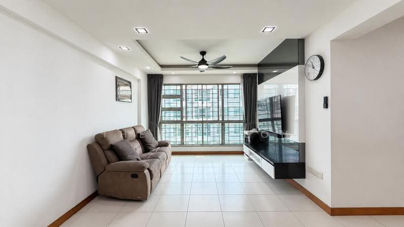 273D Punggol Place, 273D Punggol Place, Hougang / Punggol / Sengkang, 3 Bedrooms, 1,001 sqft, HDB Flat For Sale, by Theresa Loh, 500270413 - Living Room - PropertyGuru.com.sg