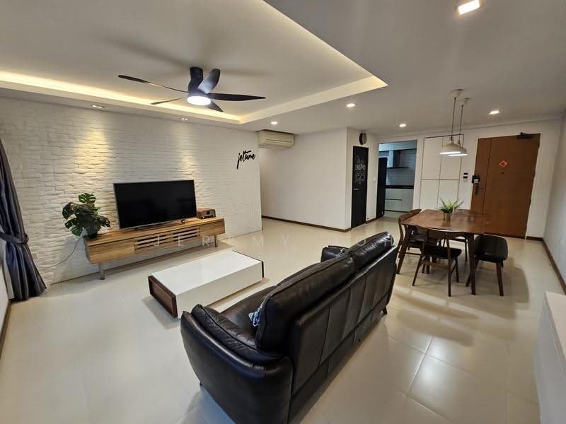 782D Woodlands Crescent, 782D Woodlands Crescent, Admiralty / Woodlands, 3 Bedrooms, 1,206 sqft, HDB Flat For Sale, by Jeremy Goh, 500270429 - Living Room - PropertyGuru.com.sg