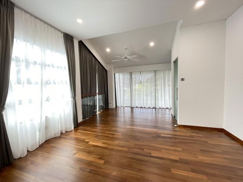 Dunsfold 18, Dunsfold Drive, Macpherson / Potong Pasir, 5 Bedrooms, 4,454 sqft, Detached House For Sale, by Ethan Chin, 500270430 - Living Room - PropertyGuru.com.sg