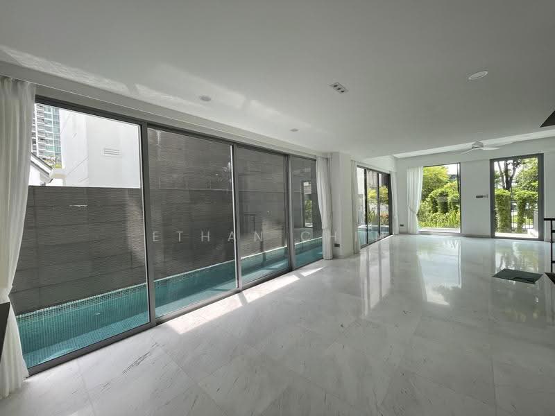 Dunsfold 18, Dunsfold Drive, Macpherson / Potong Pasir, 5 Bedrooms, 4,454 sqft, Detached House For Sale, by Ethan Chin, 500270430 - Living Room - PropertyGuru.com.sg