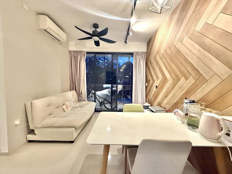 Westwood Residences EC, 186 Westwood Avenue, Boon Lay / Jurong / Tuas, 2 Bedrooms, 764 sqft, Condominium For Sale, by Kenneth Yeo, 500270433 - Living Room - PropertyGuru.com.sg
