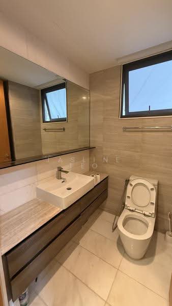 Waterfront Isle, 738 Bedok Reservoir Road, Bedok / Upper East Coast, 2 Bedrooms, 914 sqft, Condominium For Rent, by Jasline Teo, 500270445 - Bathroom - PropertyGuru.com.sg
