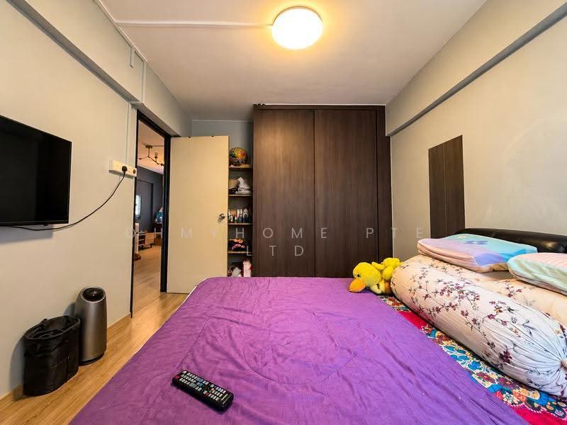 292 Tampines Street 22, 292 Tampines Street 22, Pasir Ris / Tampines, 2 Bedrooms, 722 sqft, HDB Flat For Sale, by DON SIDHU, 500270489 - Bedroom - PropertyGuru.com.sg