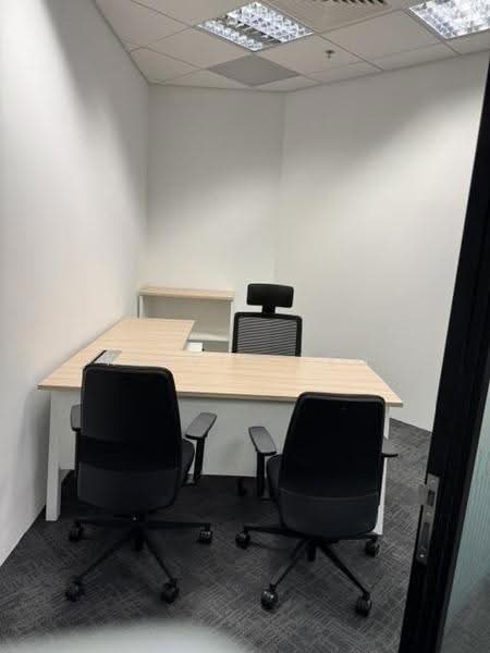 Raffles Place - Newly Fitted Office - Shelter To MRT, Boat Quay / Raffles Place / Marina, 1,647 sqft, Office For Rent, by Kelvin Teo, 500270493 - Study - CommercialGuru.com.sg