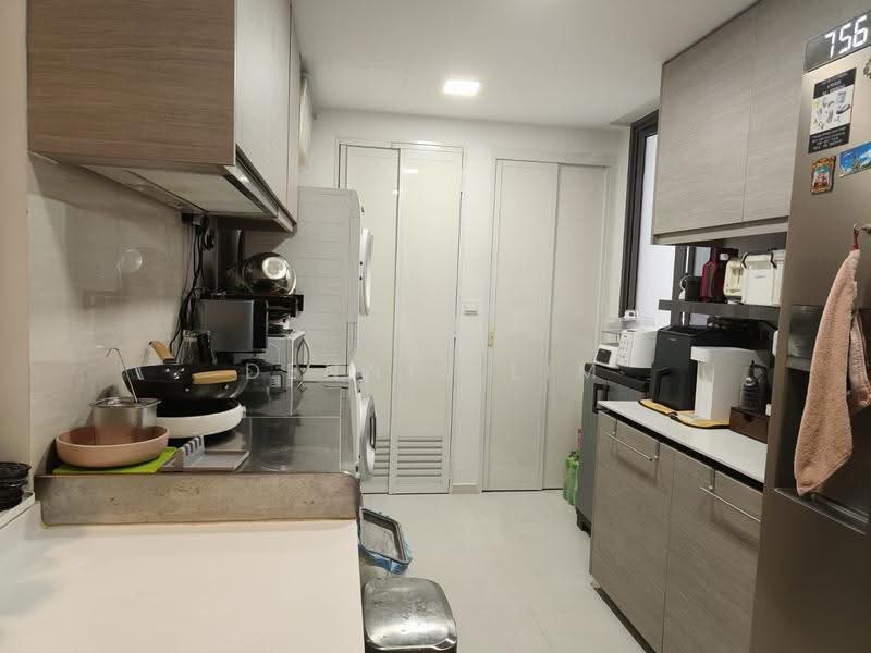 Bellewoods, 102 Woodlands Avenue 5, Admiralty / Woodlands, 3 Bedrooms, 1,346 sqft, Condominium For Sale, by Dennis Lim, 500270494 - Kitchen - PropertyGuru.com.sg