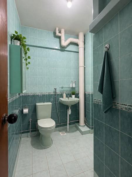 512 Bukit Batok Street 52, 512 Bukit Batok Street 52, Dairy Farm / Bukit Panjang / Choa Chu Kang, 3 Bedrooms, 1,571 sqft, HDB Flat For Sale, by Nicolas Pang, 500270500 - Bathroom - PropertyGuru.com.sg