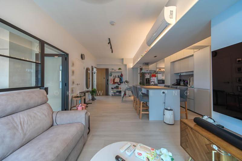 413A Northshore Drive, , 3 Bedrooms, 1,001 sqft, HDB Flat For Sale, by Loke Wai Keong, 500270502 - Living Room - PropertyGuru.com.sg