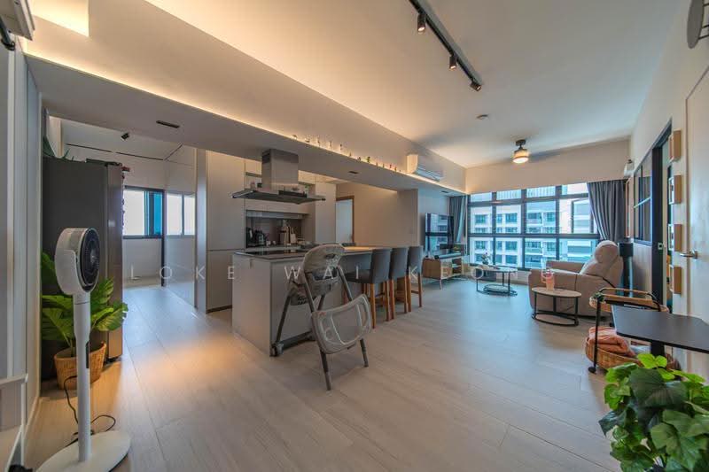 413A Northshore Drive, , 3 Bedrooms, 1,001 sqft, HDB Flat For Sale, by Loke Wai Keong, 500270502 - Living Room - PropertyGuru.com.sg