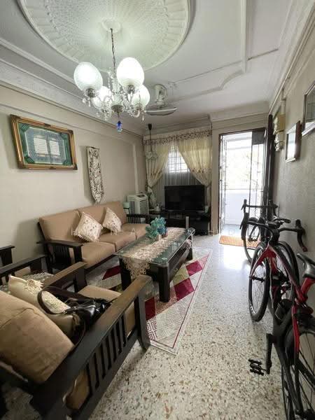 330 Clementi Avenue 2, 330 Clementi Avenue 2, Buona Vista / West Coast / Clementi New Town, 2 Bedrooms, 721 sqft, HDB Flat For Sale, by Hana Mohd, 500270503 - Living Room - PropertyGuru.com.sg