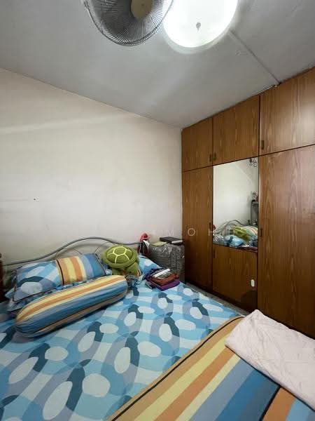 330 Clementi Avenue 2, 330 Clementi Avenue 2, Buona Vista / West Coast / Clementi New Town, 2 Bedrooms, 721 sqft, HDB Flat For Sale, by Hana Mohd, 500270503 - Bedroom - PropertyGuru.com.sg