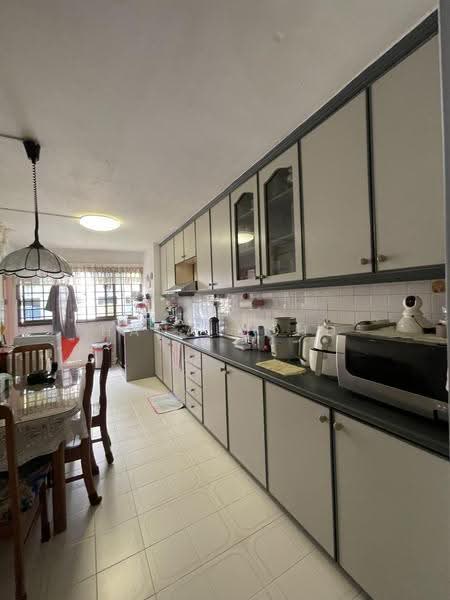 330 Clementi Avenue 2, 330 Clementi Avenue 2, Buona Vista / West Coast / Clementi New Town, 2 Bedrooms, 721 sqft, HDB Flat For Sale, by Hana Mohd, 500270503 - Kitchen - PropertyGuru.com.sg