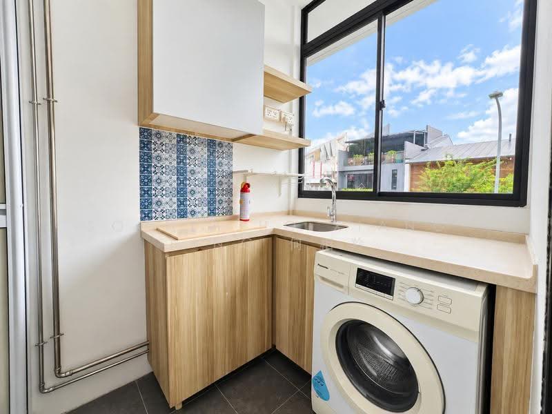 Chapel Road, Chapel Road, East Coast / Marine Parade, 1 Bedroom, 550 sqft, Corner Terrace For Rent, by Sophia Ho Xiang Ling 何相羚, 500270507 - Kitchen - PropertyGuru.com.sg