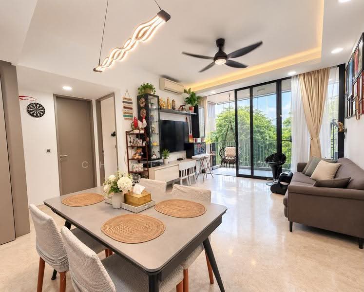 The Venue Residences and Shoppes, 14 Tai Thong Crescent, Macpherson / Potong Pasir, 2 Bedrooms, 850 sqft, Condominium For Sale, by Charlene Low, 500270509 - Living Room - PropertyGuru.com.sg