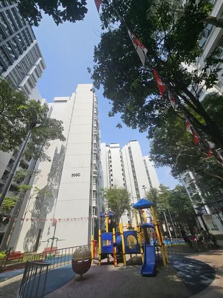 302B Punggol Place, 302B Punggol Place, Hougang / Punggol / Sengkang, Room Rental, 100 sqft, HDB Flat For Rent, by Bernard Kay, 500270512 - Exterior - PropertyGuru.com.sg