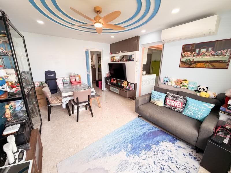328 Yishun Ring Road, 328 Yishun Ring Road, Sembawang / Yishun, 4 Bedrooms, 1,571 sqft, HDB Flat For Sale, by Kenneth Chua, 500270515 - Living Room - PropertyGuru.com.sg