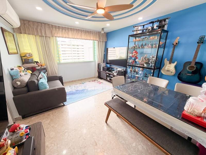 328 Yishun Ring Road, 328 Yishun Ring Road, Sembawang / Yishun, 4 Bedrooms, 1,571 sqft, HDB Flat For Sale, by Kenneth Chua, 500270515 - Living Room - PropertyGuru.com.sg