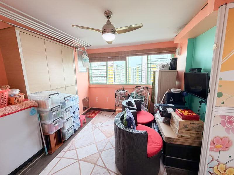328 Yishun Ring Road, 328 Yishun Ring Road, Sembawang / Yishun, 4 Bedrooms, 1,571 sqft, HDB Flat For Sale, by Kenneth Chua, 500270515 - Living Room - PropertyGuru.com.sg