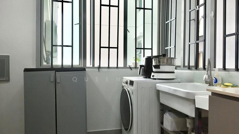 Hillview Regency, 26 Bukit Batok East Avenue 2, Dairy Farm / Bukit Panjang / Choa Chu Kang, 3 Bedrooms, 1,130 sqft, Condominium For Sale, by Queen Sie, 500270520 - Yard - PropertyGuru.com.sg