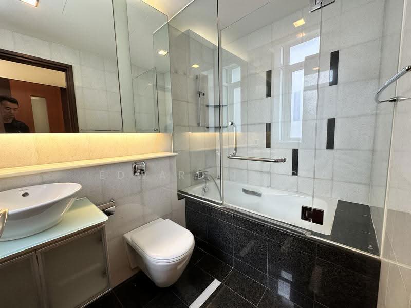 Robertson 100, 100 Robertson Quay, Orchard / River Valley, 3 Bedrooms, 1,152 sqft, Apartment For Sale, by Edward Tang, 500270534 - Master Bathroom - PropertyGuru.com.sg