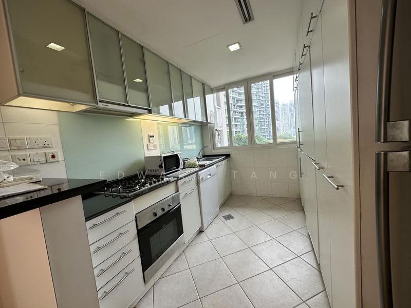 Robertson 100, 100 Robertson Quay, Orchard / River Valley, 3 Bedrooms, 1,152 sqft, Apartment For Sale, by Edward Tang, 500270534 - Kitchen - PropertyGuru.com.sg