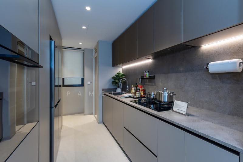 Zyon Grand, 3 Kim Seng Road, Alexandra / Commonwealth, 5 Bedrooms, 1,819 sqft, Condominium For Sale, by Pamela Lua, 500270544 - Kitchen - PropertyGuru.com.sg