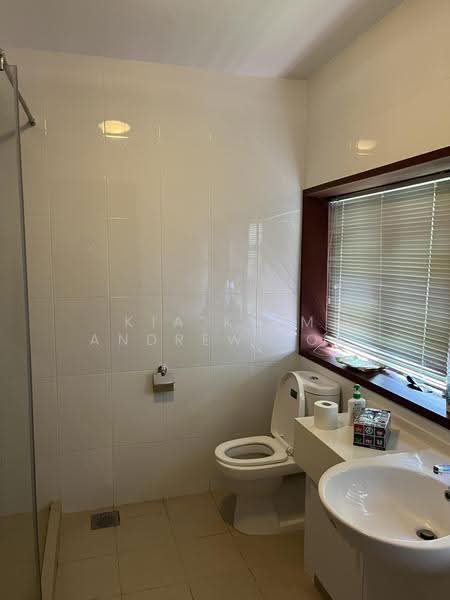 Binjai Park, Clementi Park / Upper Bukit Timah, 5 Bedrooms, 10,000 sqft, Good Class Bungalow For Sale, by Kia Khim Andrew Loh, 500270549 - Bathroom - PropertyGuru.com.sg