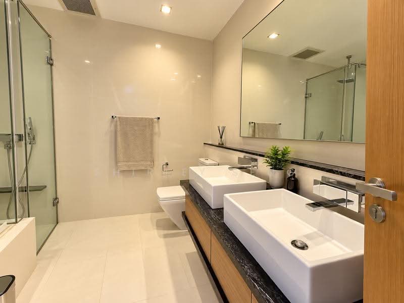 Marina Bay Residences, 18 Marina Boulevard, Boat Quay / Raffles Place / Marina, 3 Bedrooms, 1,636 sqft, Condominium For Rent, by Shirley Seng, 500270550 - Bathroom - PropertyGuru.com.sg