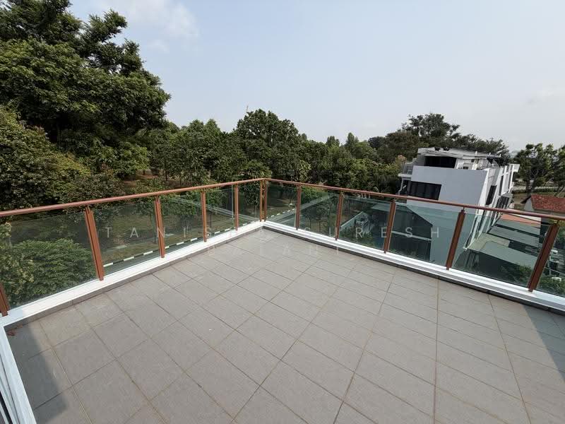 Wak Hassan place, Sembawang road , woodlands, Yishun, Serangoon,, Sembawang / Yishun, 6 Bedrooms, 7,335 sqft, Corner Terrace For Rent, by Tanisha Suresh Balani, 500270561 - Balcony - PropertyGuru.com.sg