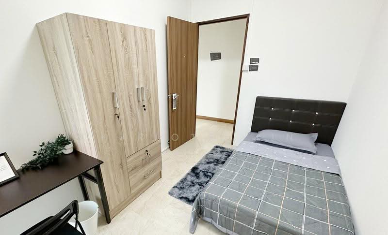 Summerhill, 50 Hume Avenue, Clementi Park / Upper Bukit Timah, Room Rental, 100 sqft, Condominium For Rent, by Charlotte Lin, 500270575 - Room 1 - PropertyGuru.com.sg