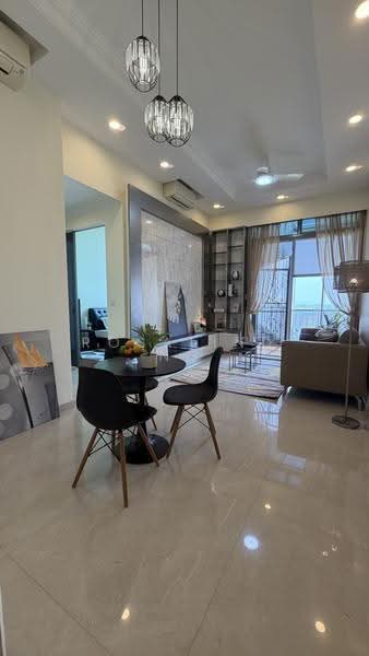 Kingsford Hillview Peak, 101 Hillview Rise, Dairy Farm / Bukit Panjang / Choa Chu Kang, 2 Bedrooms, 1,388 sqft, Condominium For Sale, by Rosalind Ng, 500270580 - Dining / Living Area - PropertyGuru.com.sg