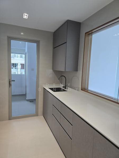 Starville, 62 Lengkong Tiga, Eunos / Geylang / Paya Lebar, 3 Bedrooms, 1,216 sqft, Condominium For Sale, by Deny Gunady, 500270581 - Kitchen - PropertyGuru.com.sg