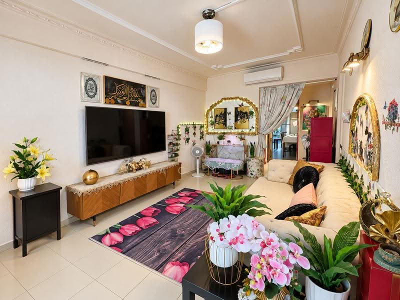 411 Bukit Batok West Avenue 4, 411 Bukit Batok West Avenue 4, Dairy Farm / Bukit Panjang / Choa Chu Kang, 2 Bedrooms, 786 sqft, HDB Flat For Sale, by Isaac Chew, 500270585 - Living Room - PropertyGuru.com.sg